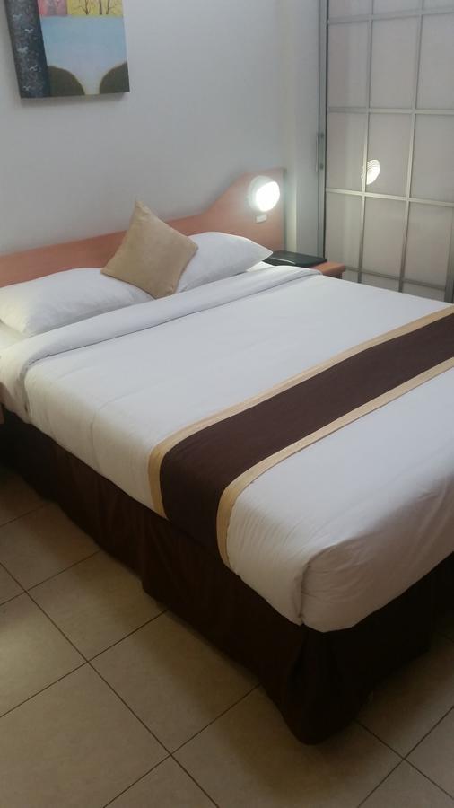 Peninsula International Hotel Suva Fiji Екстер'єр фото