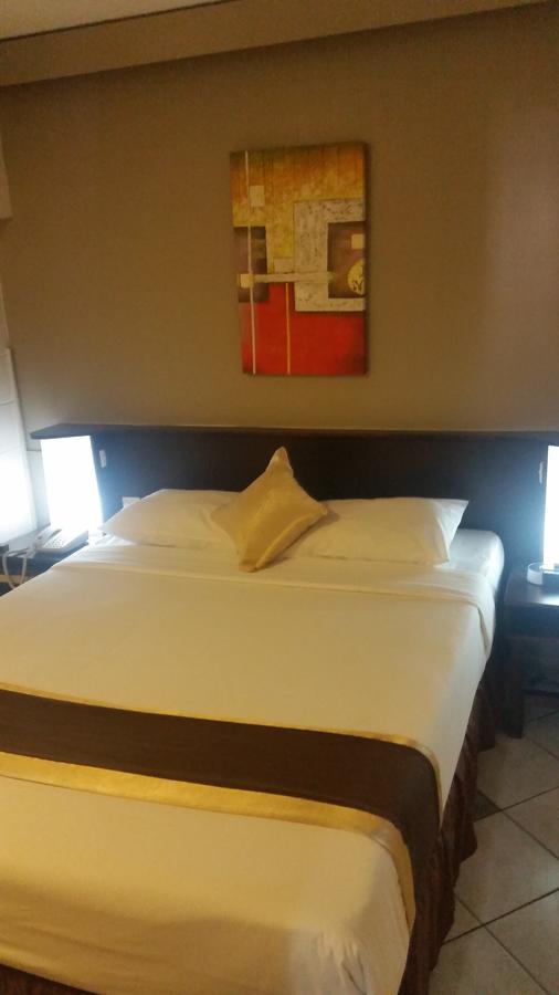 Peninsula International Hotel Suva Fiji Екстер'єр фото