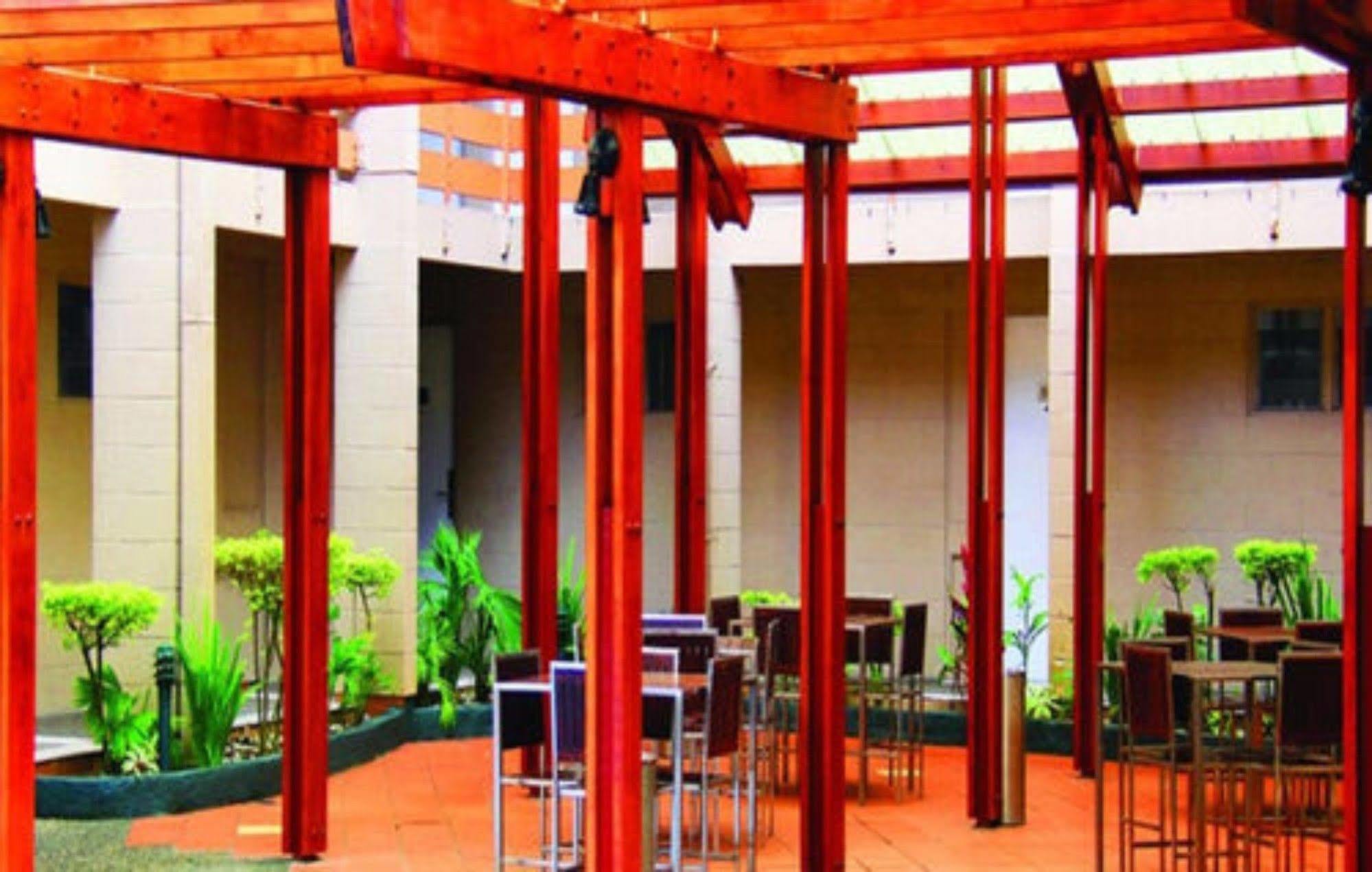 Peninsula International Hotel Suva Fiji Екстер'єр фото